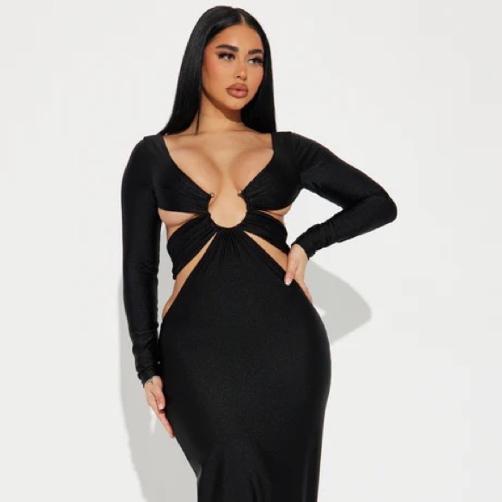 🆕 Cut Out Maxi Dress